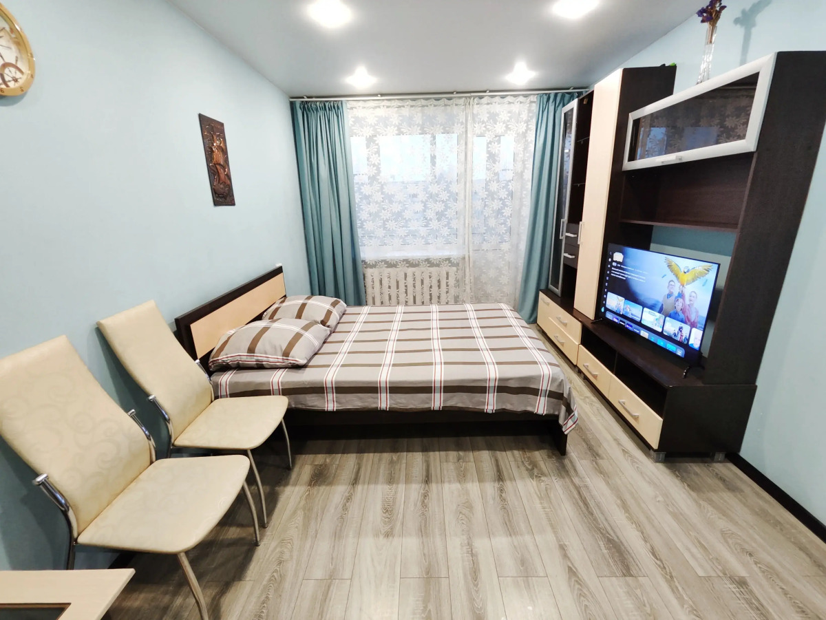 Апартаменты на Улице Красных Партизан 17