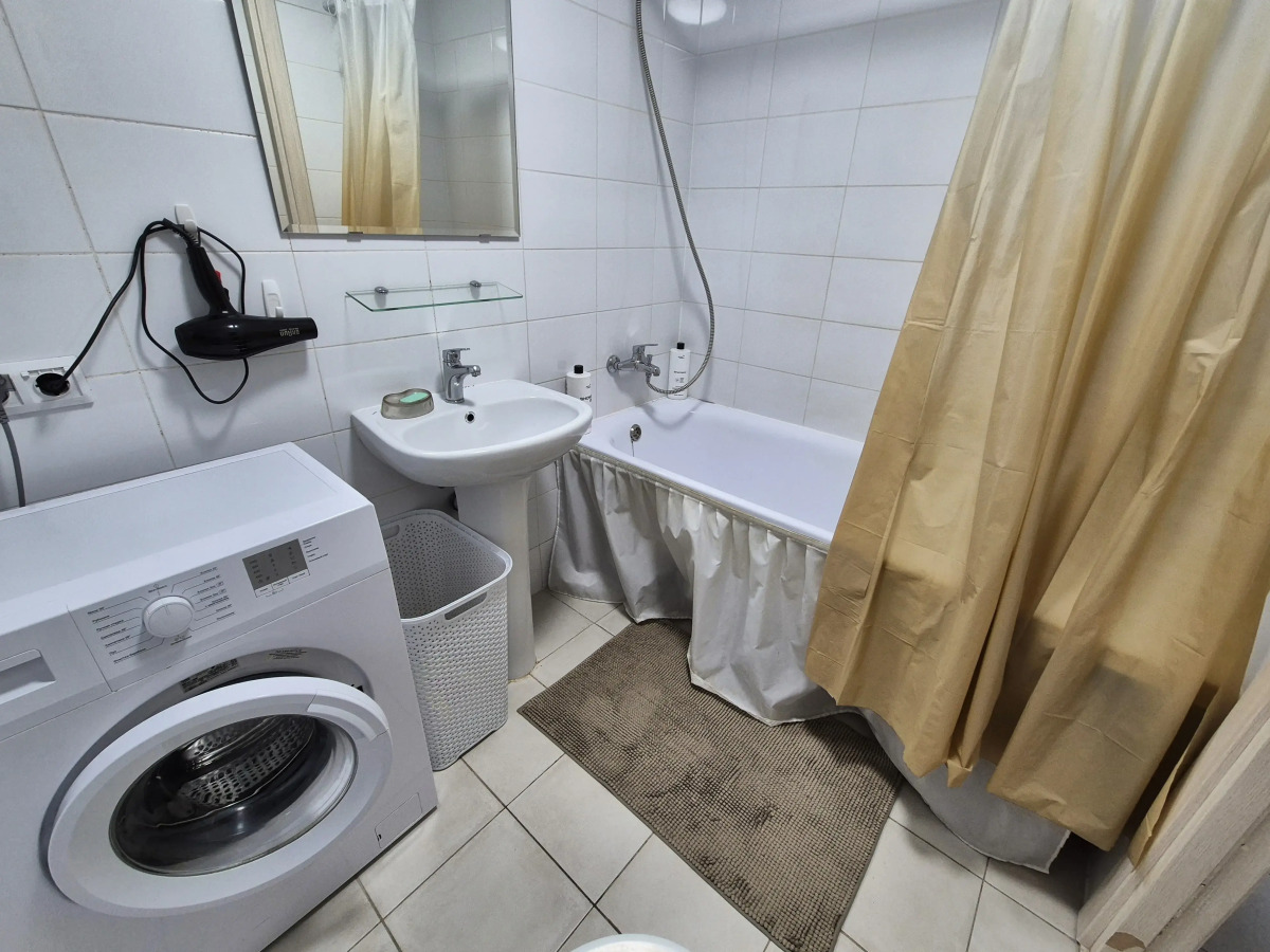 Квартира Большая 2-х комнатная Хорошая у Метро Отрадное