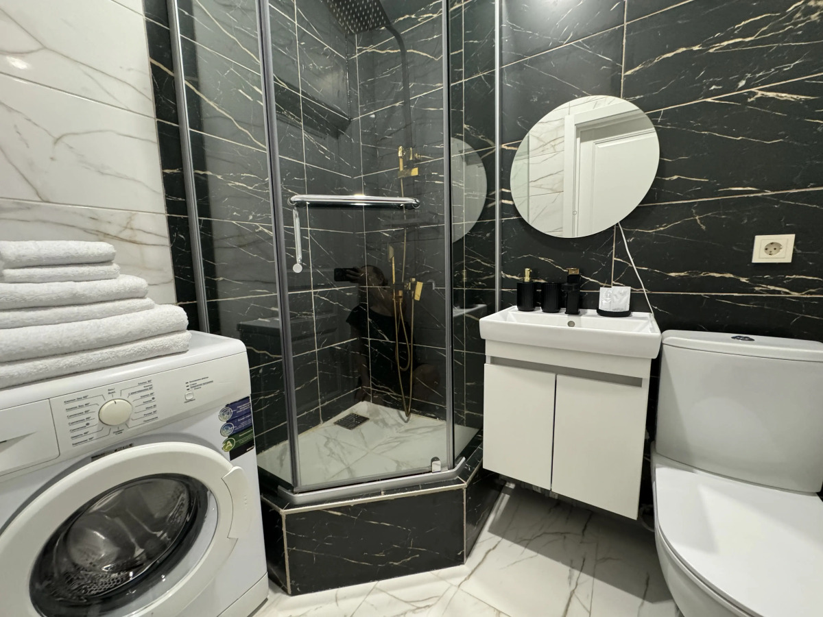 Апартаменты Platinum Aparts (Аллея Парк)