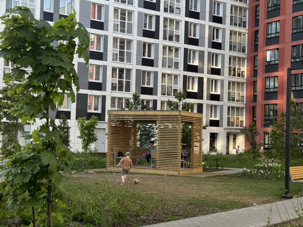 Квартира Студия с камином у парка