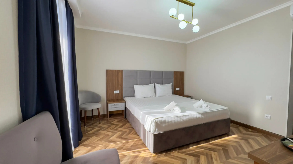 Отель Грейс Бриз