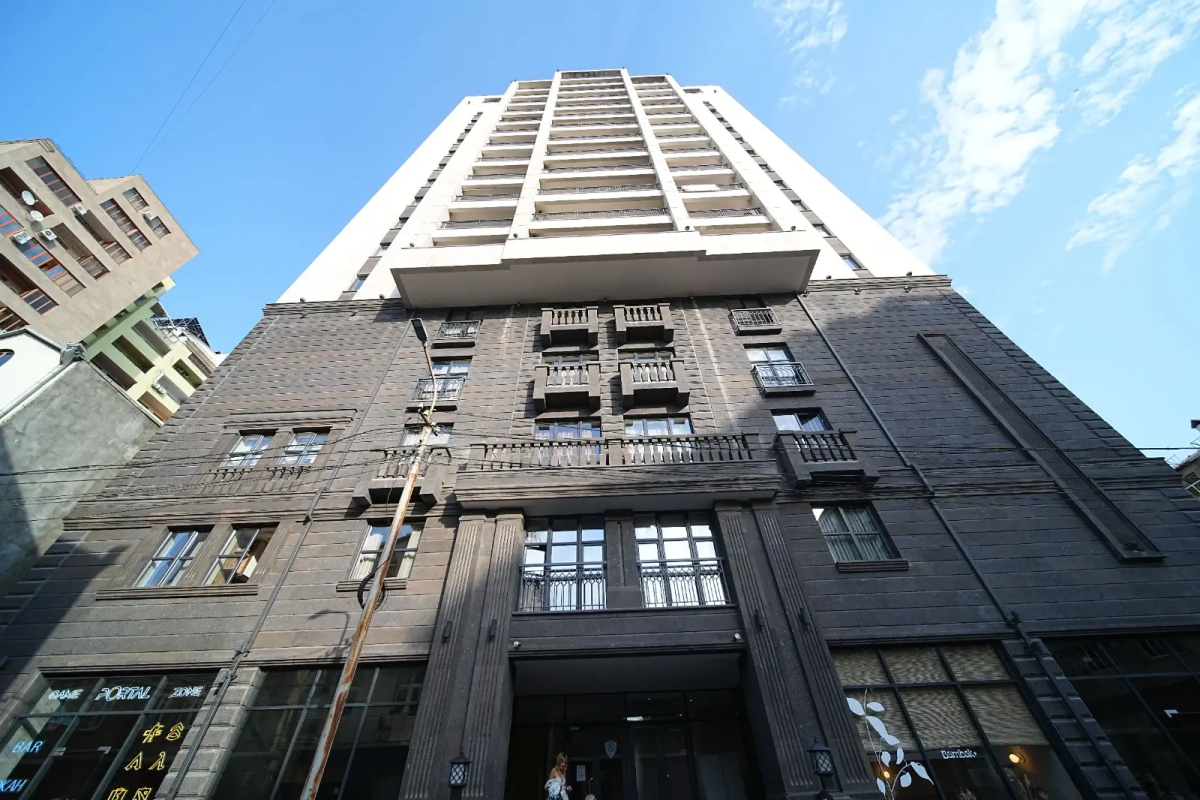 Апартаменты улучшенные с балконом от Sweet Home