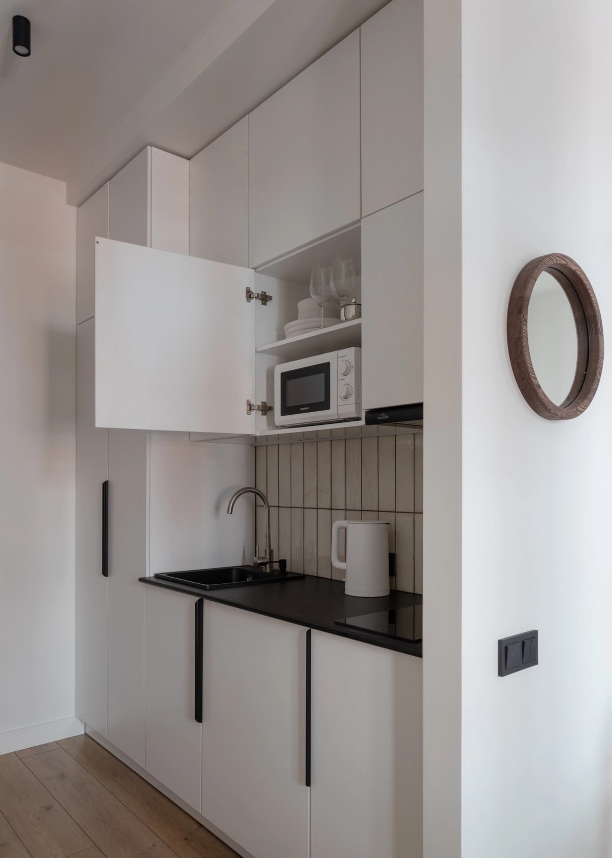 Апартаменты Mosaic на Тележной 29Г White