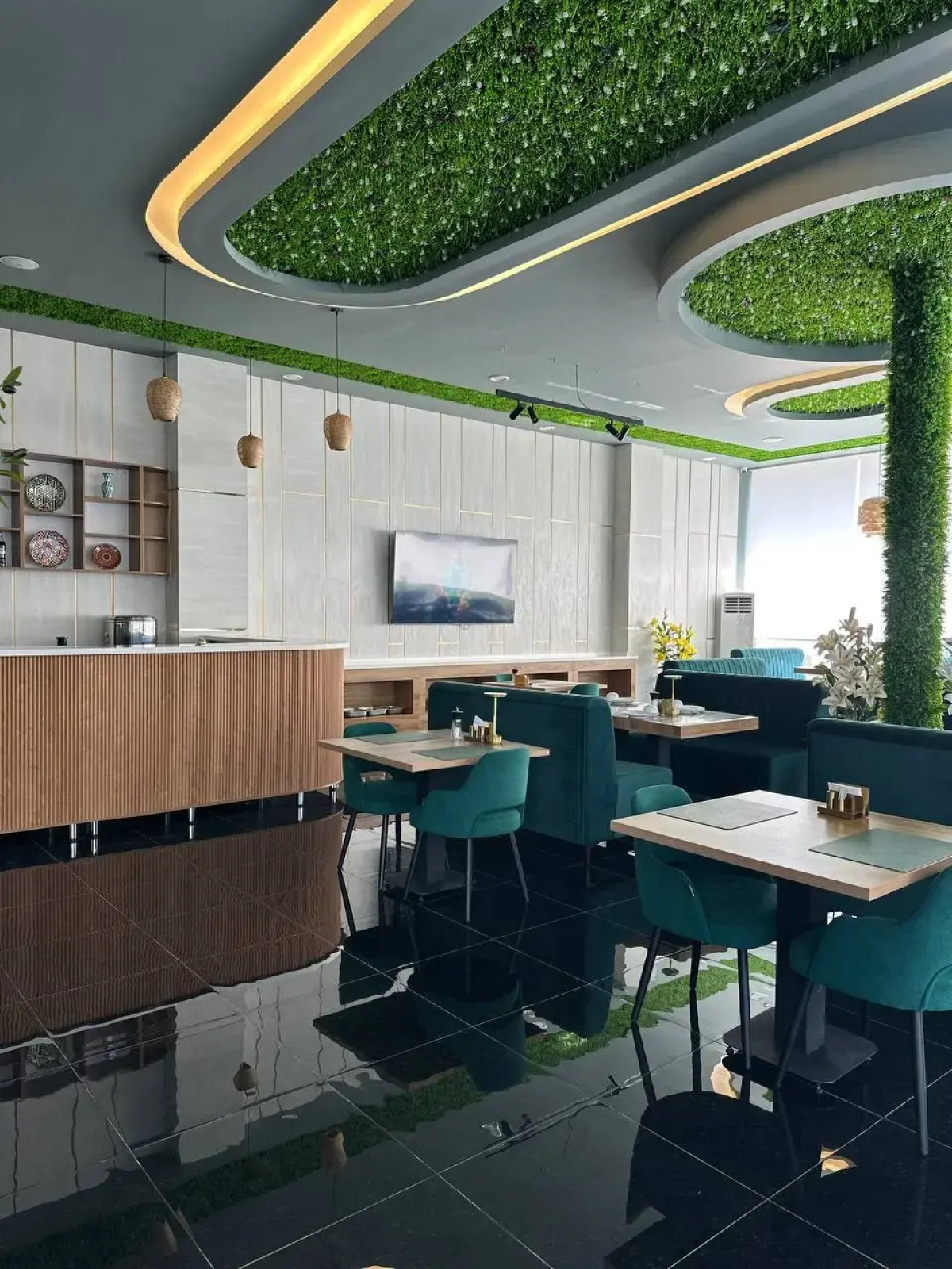 Avant Wellness Hotel Tashkent Pool&Spa