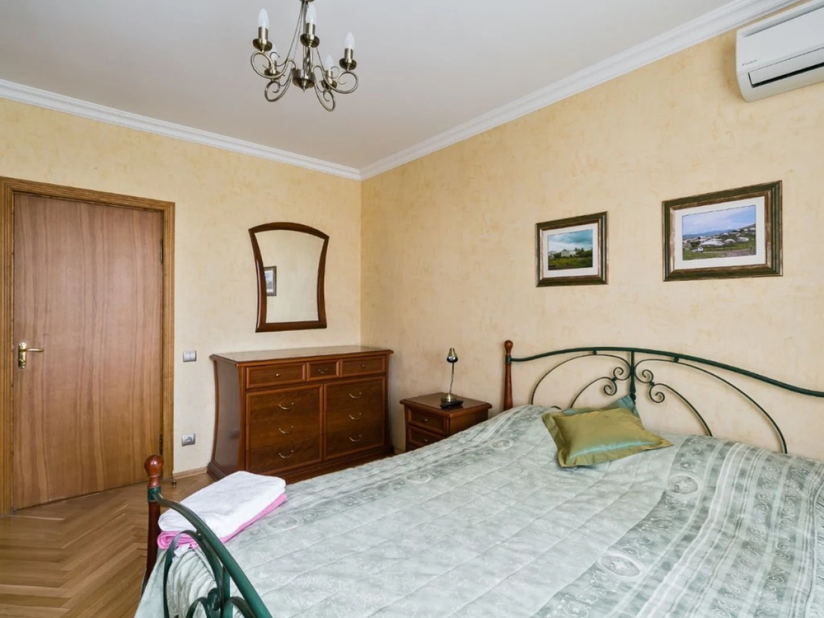 Апартаменты MaxRealty24 Марии Ульяновой 12