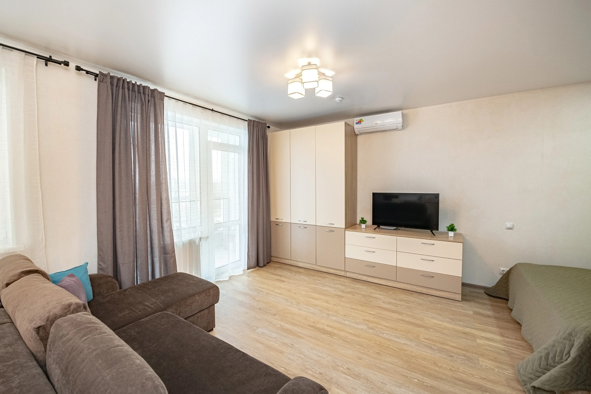 Апартаменты TopHouse на Можжевеловой 18, 103