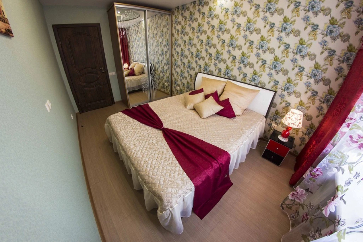 Апартаменты Хоум Отель на Менделеева