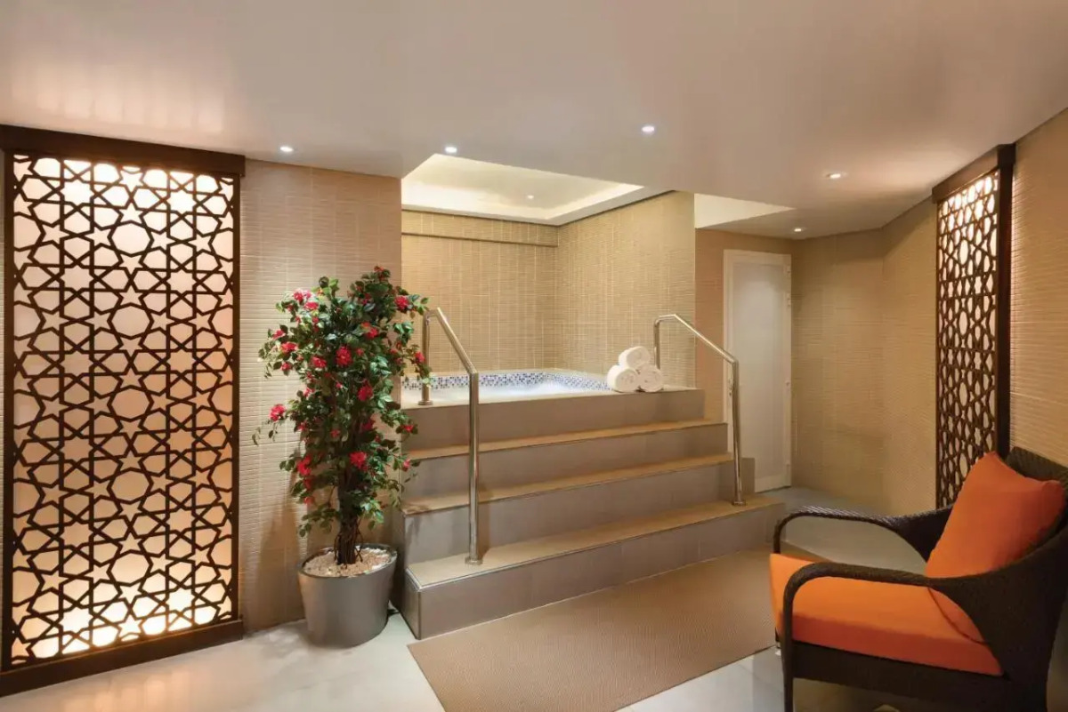 Hotel Ramada by Wyndham Abu Dhabi Corniche