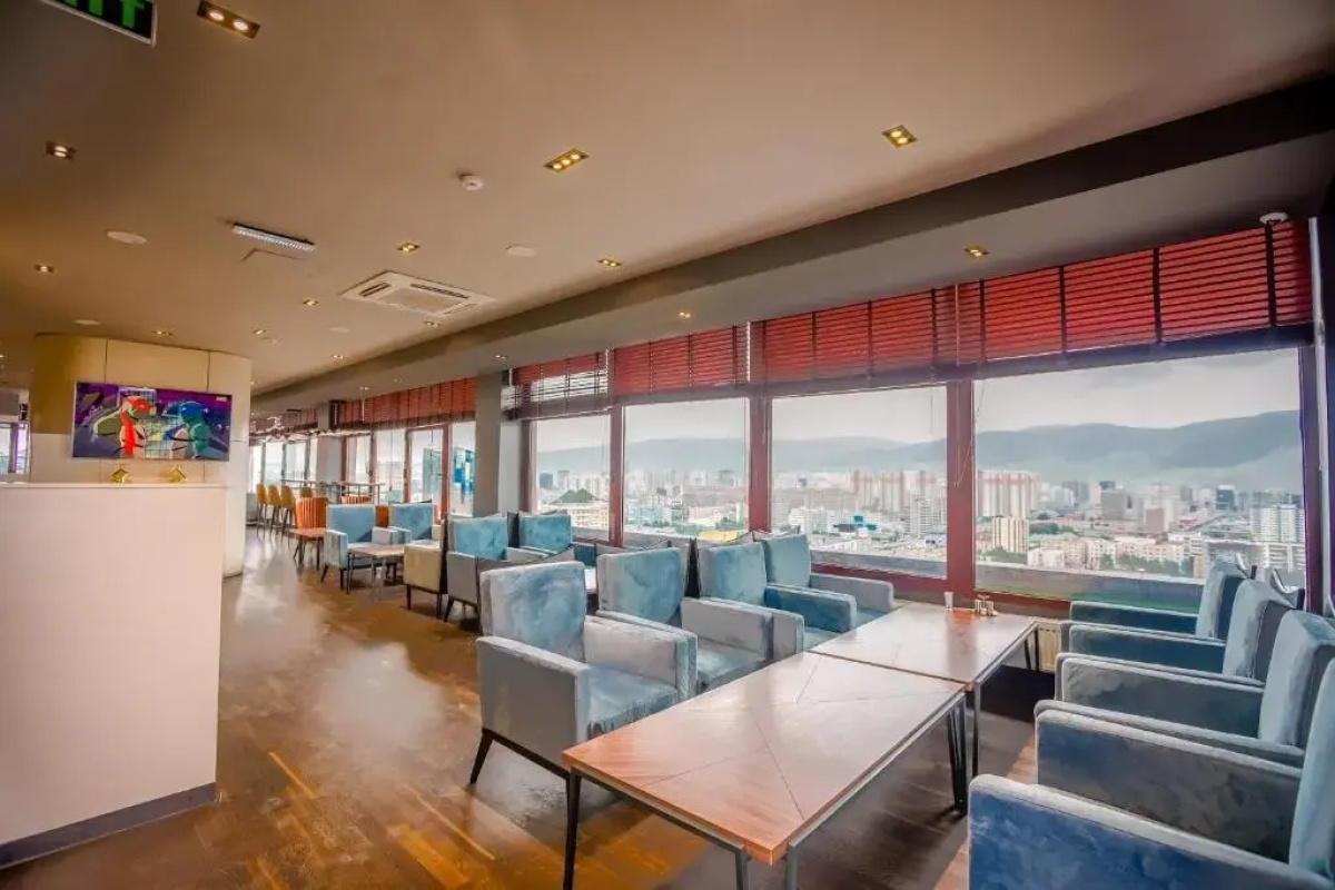 Отель Ramada by Wyndham Ulaanbaatar Citycenter