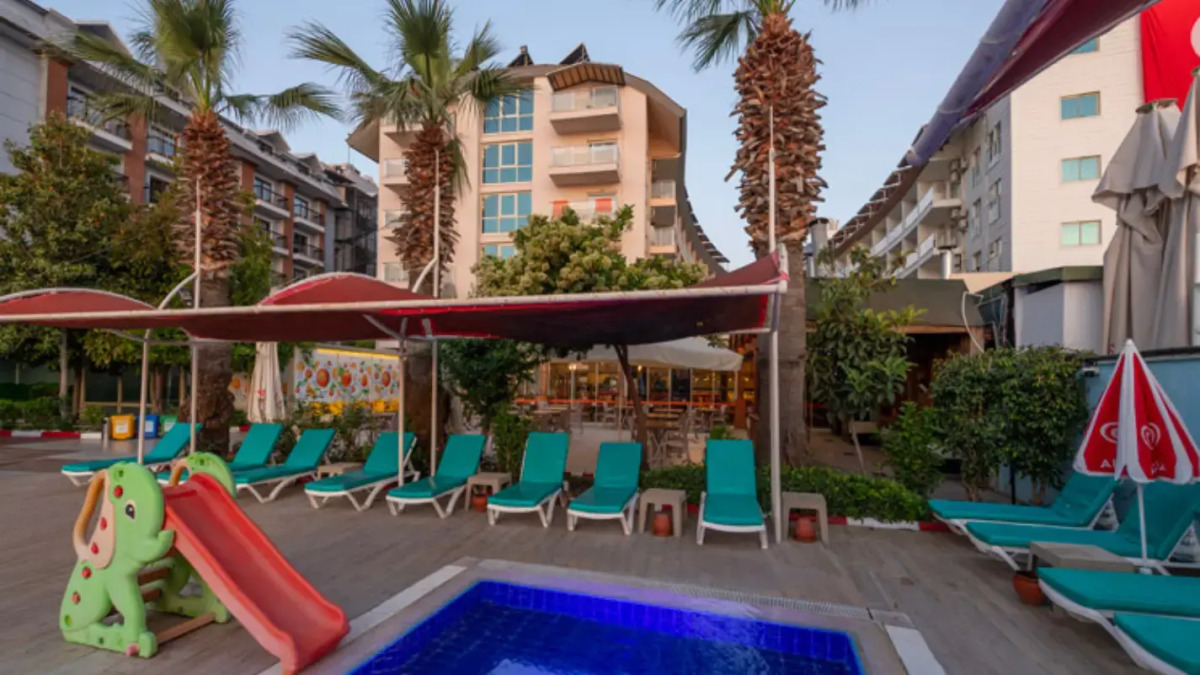 Lims Bona Dea Beach Hotel – All Inclusive