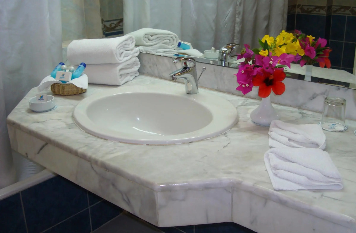 Turquoise Beach Hotel