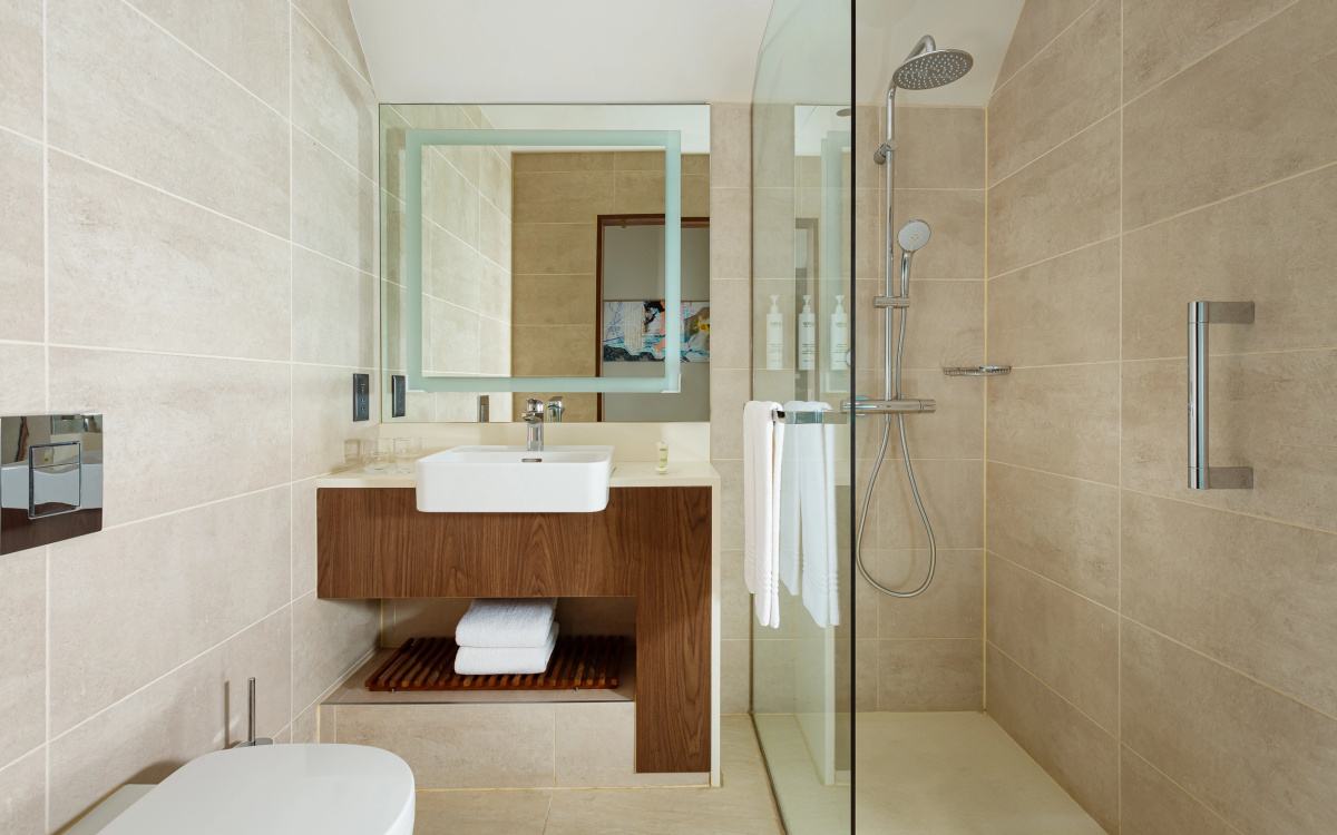 Отель Courtyard by Marriott Baku