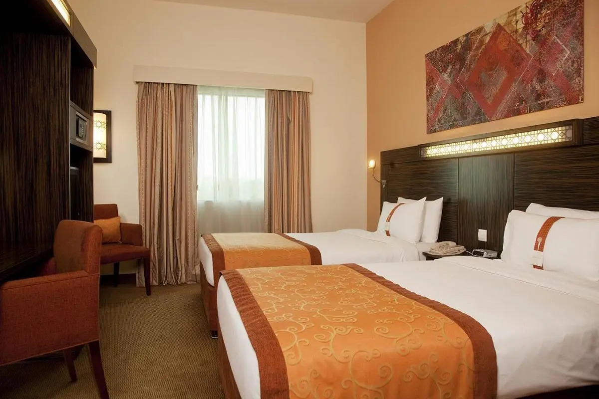 Holiday Inn Express Dubai Internet City an IHG Hotel