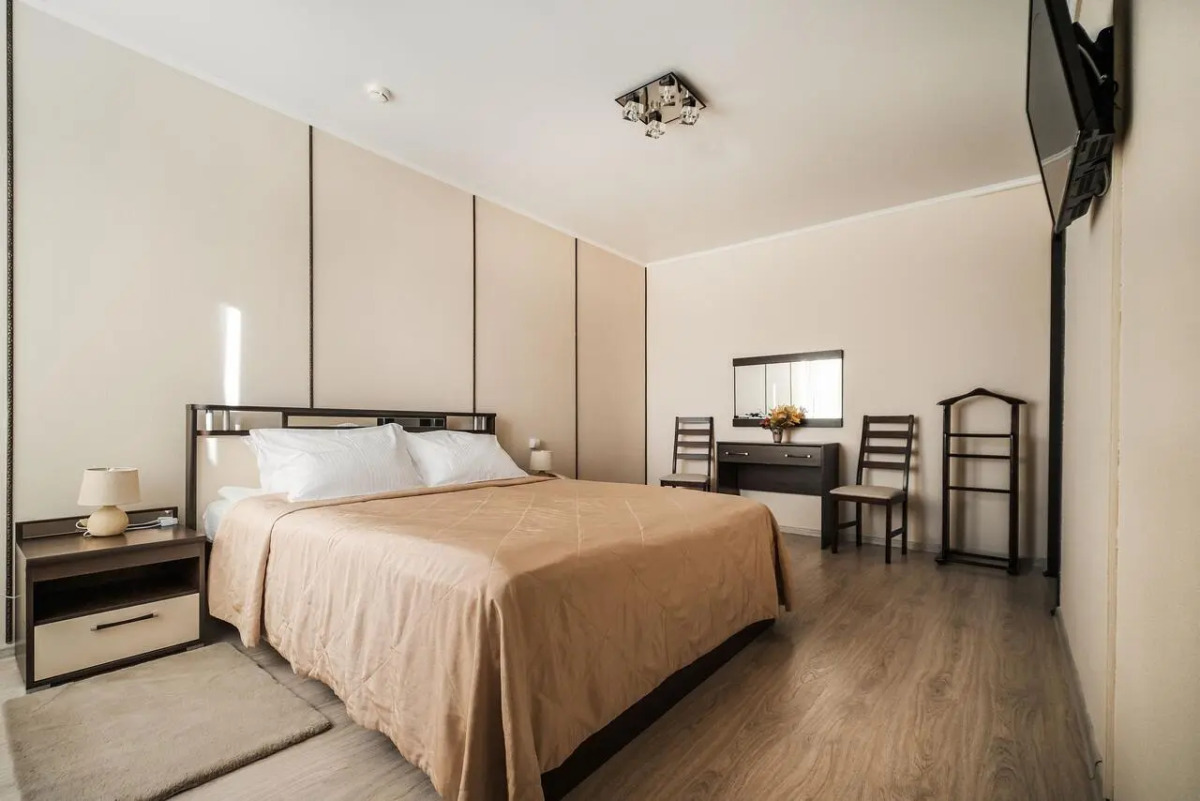 Отель Континент