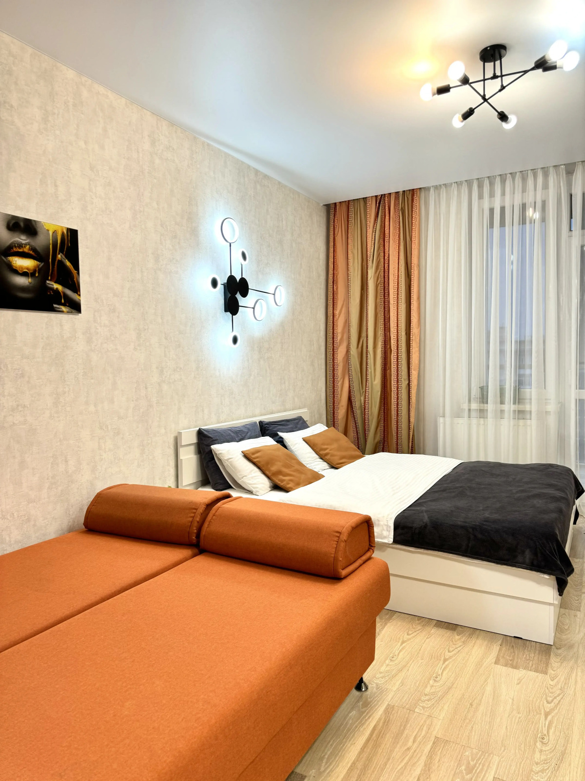 Апартаменты "Друзья" у Королевских Ворот