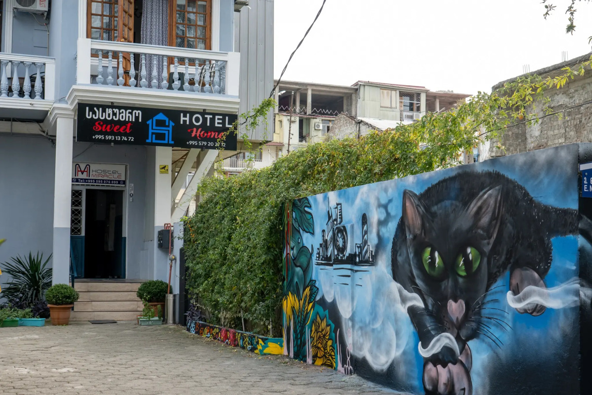 Отель Sweet Home at Ninoshvili 3