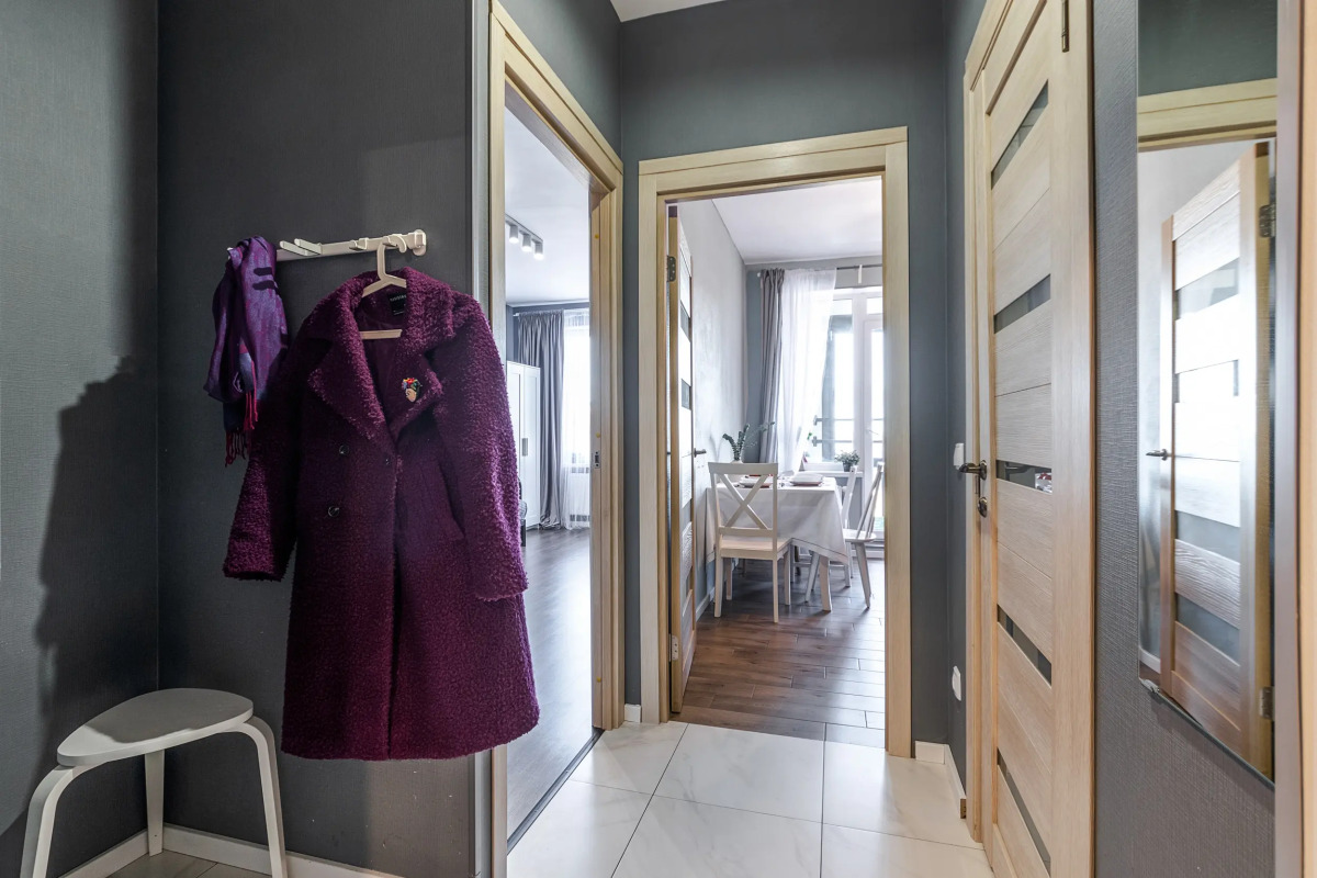 Апартаменты с балконом и красивым видом у метро