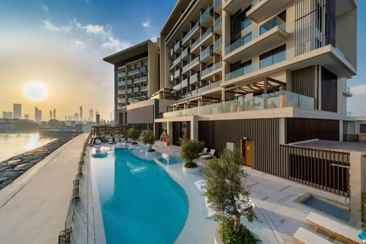 Отель Hyatt Centric Jumeirah Dubai