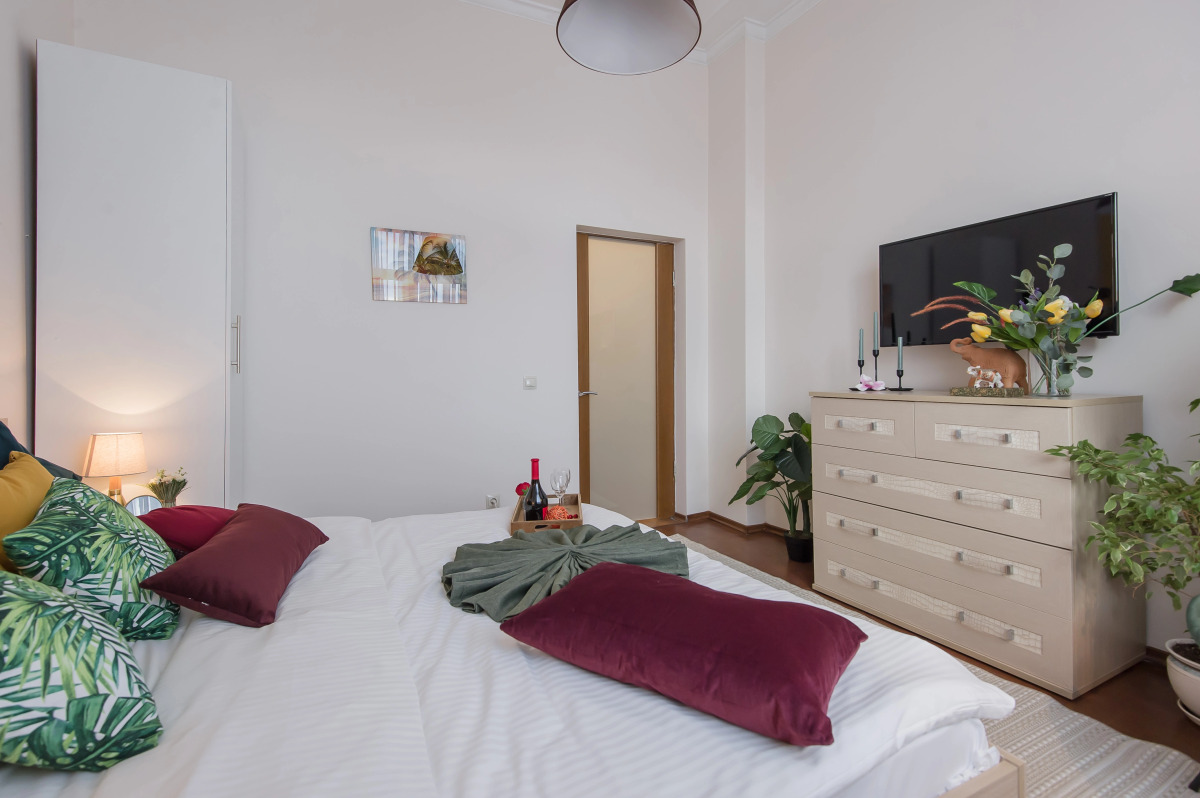 Квартира GM Apartments Стильная Трехкомнатная на Бульварном кольце