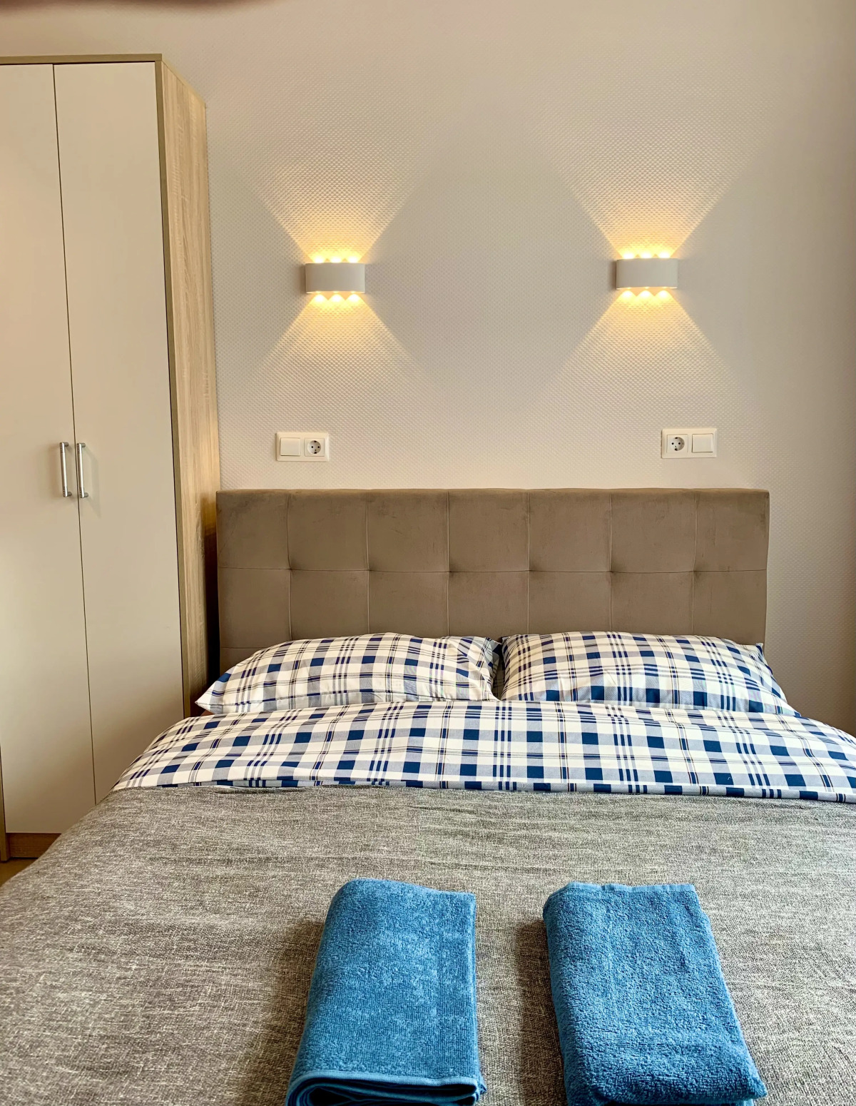 Апартаменты улица Лётчика Ульянина 75.2