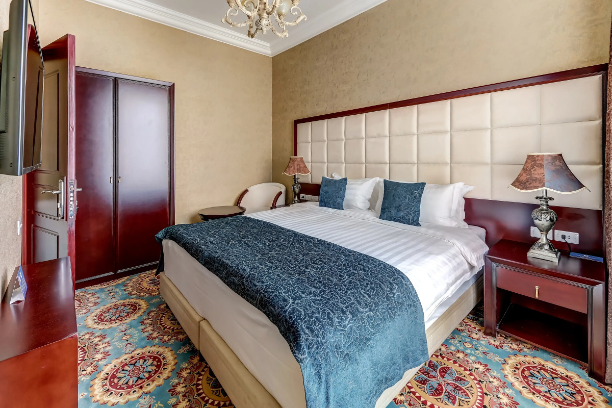 Отель Nevskiy Eclectic by AKYAN