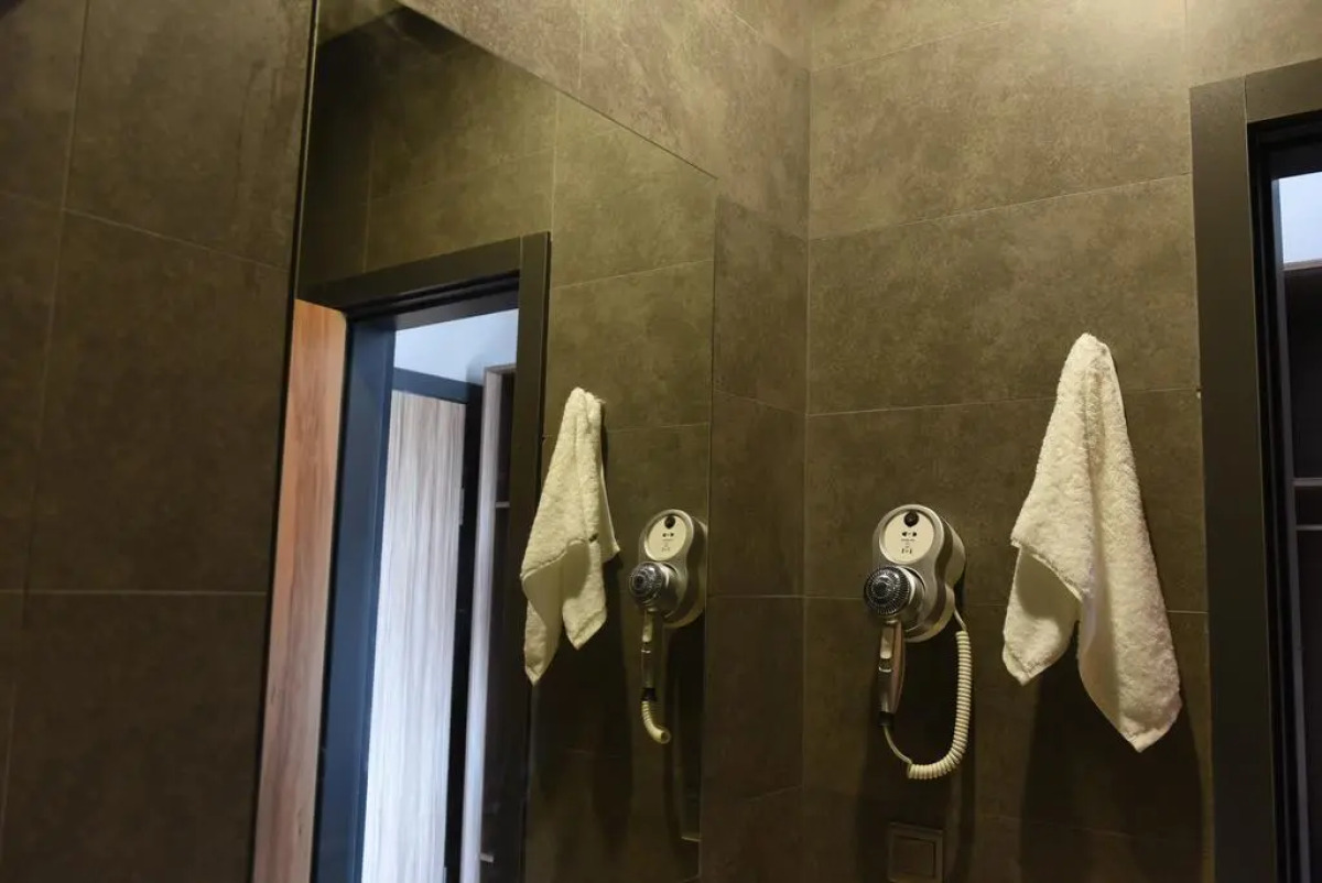 Abaash Afon (Абааш Афон)