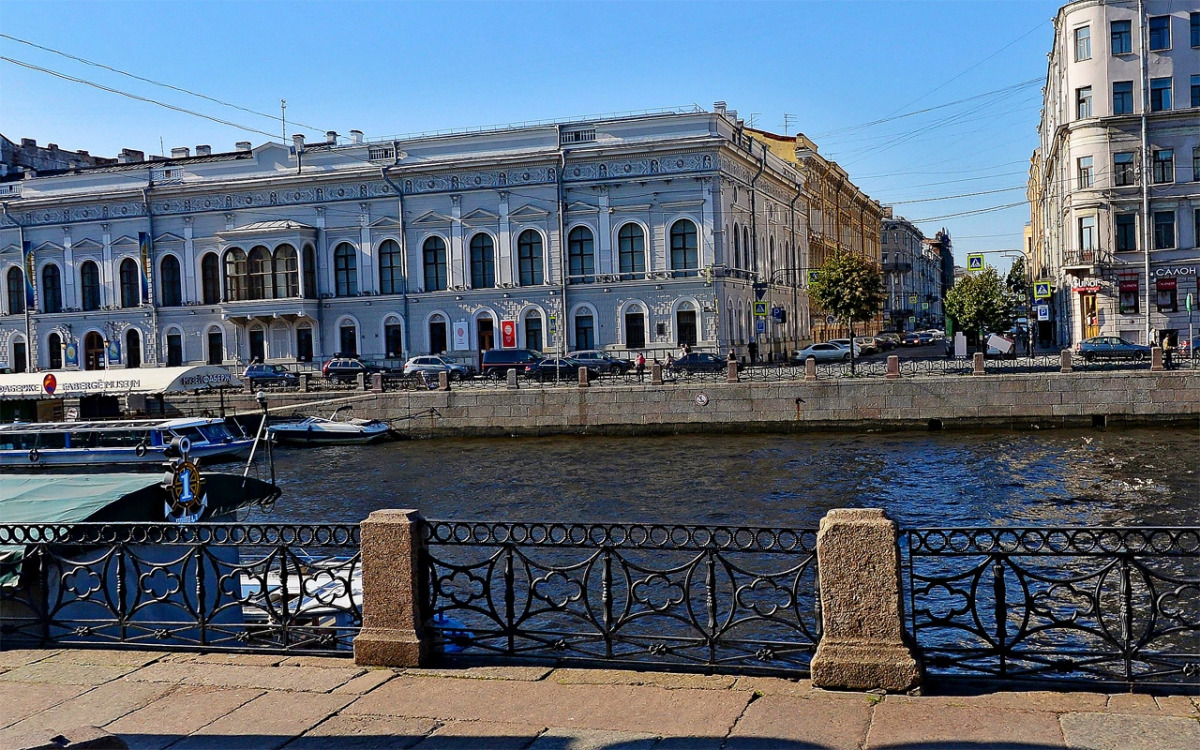 Апартаменты на Итальянской 37