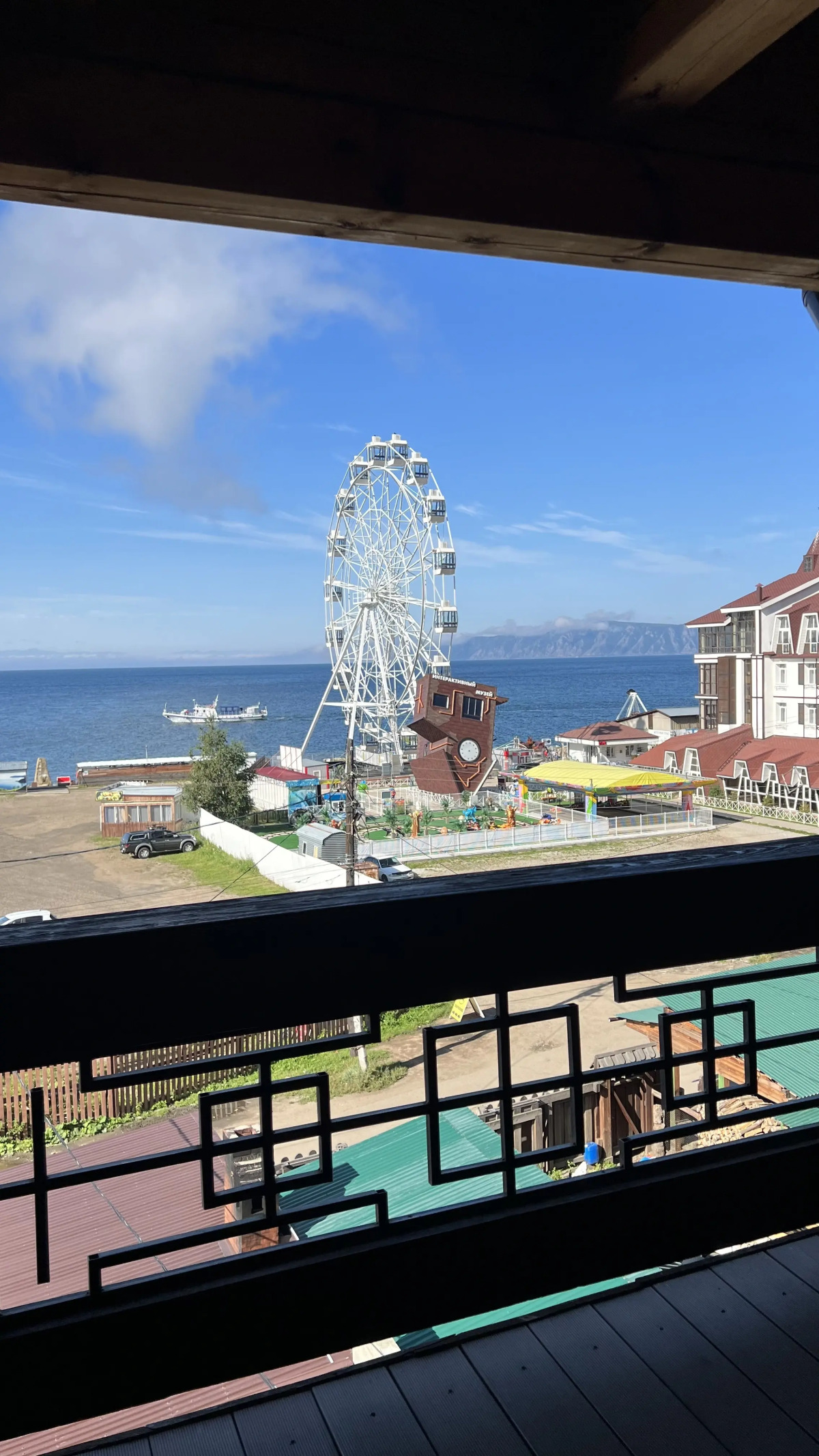 Гостевой дом около колеса обозрения