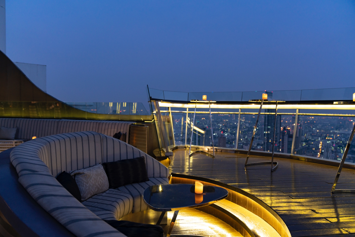 Отель Tower Club at lebua
