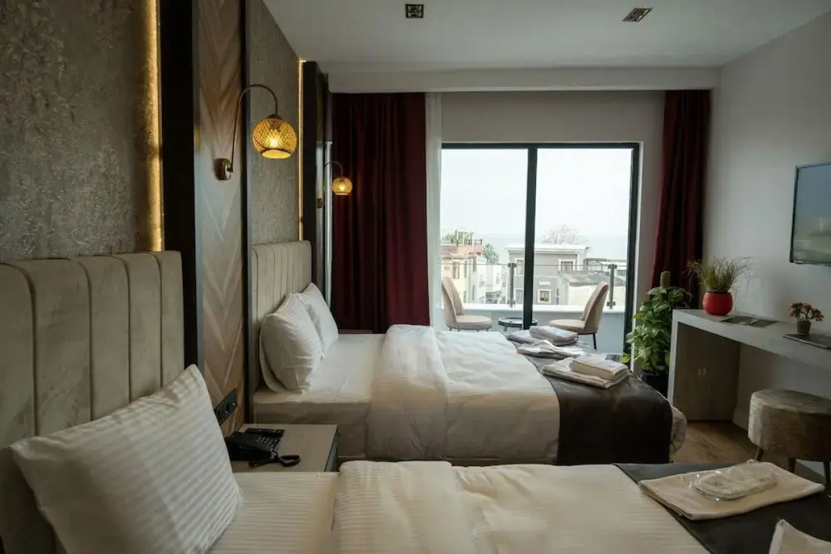 Отель Linda Port Hotel