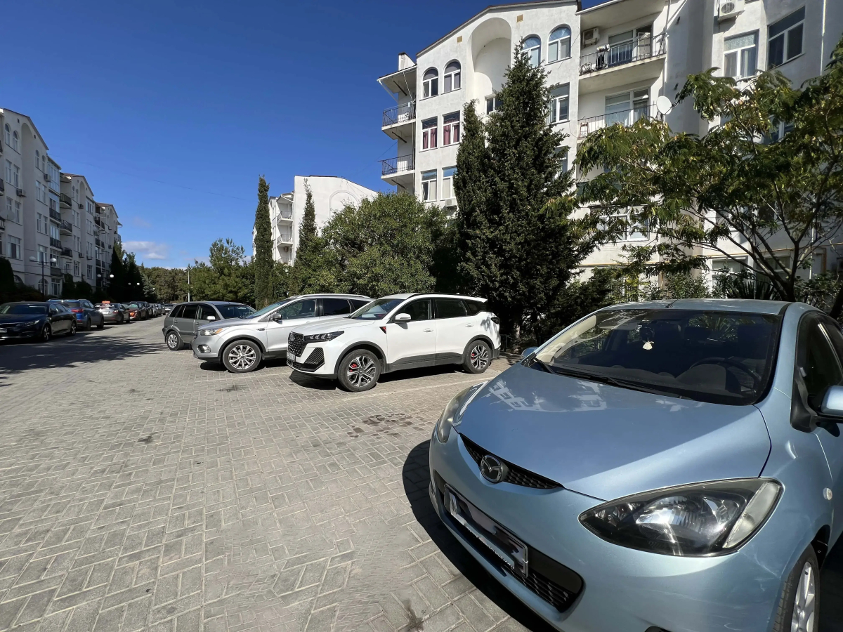 Апартаменты 1 комнатные Челнокова 12 корпус 5-12 как дома Севастополь