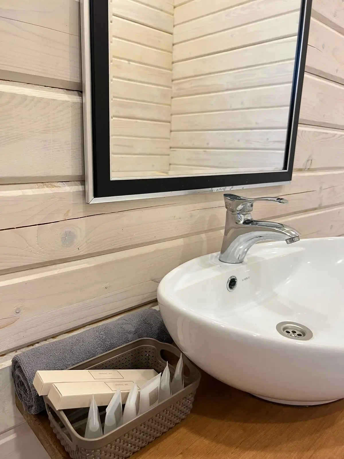 Белый песок