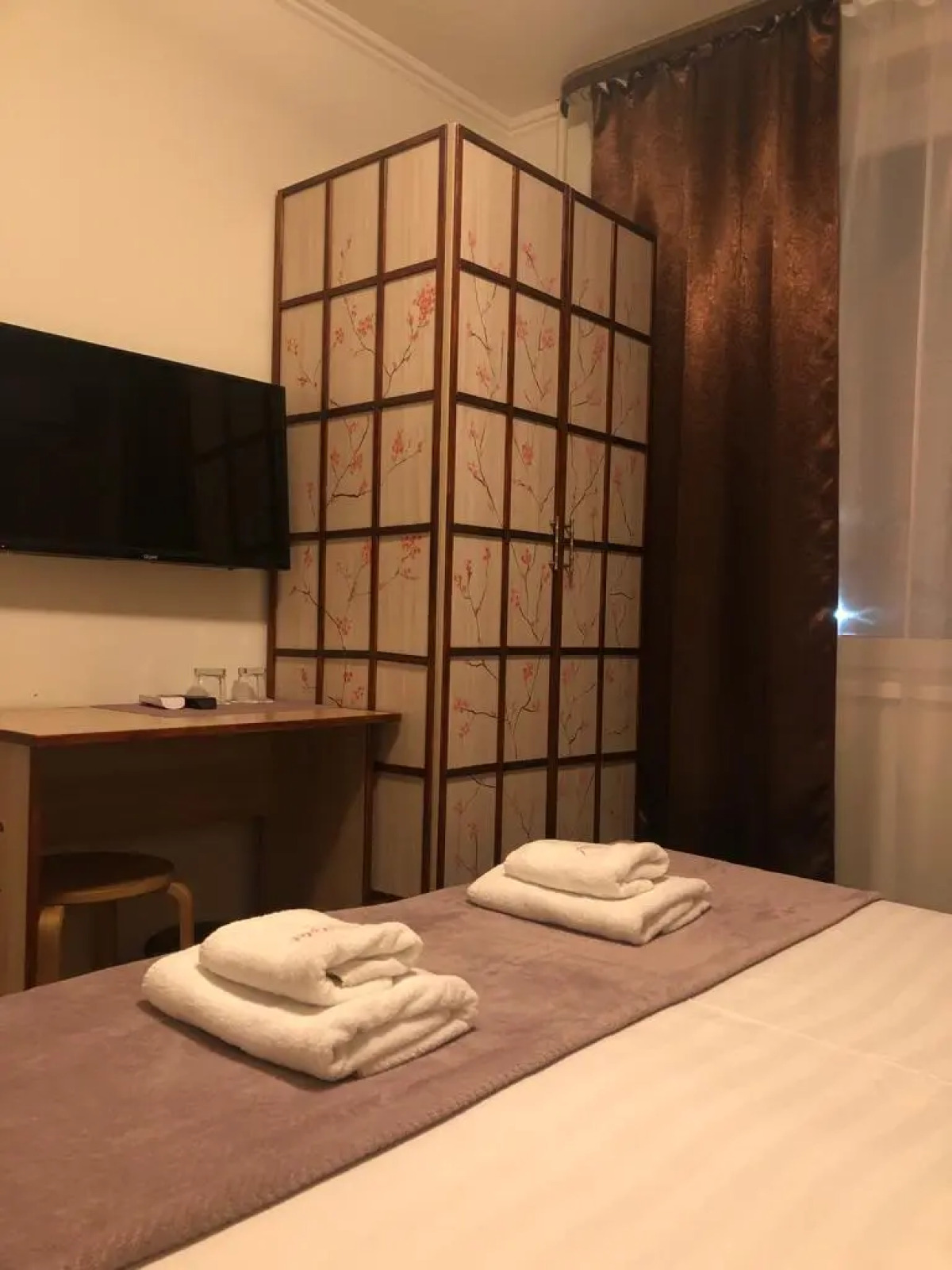 Отель Мажор