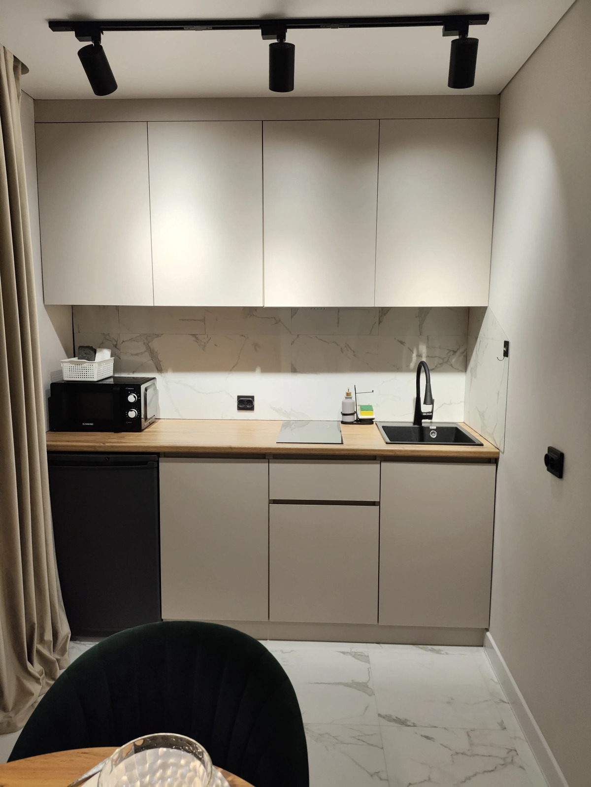 Квартира NATALI Aparts 73в.2