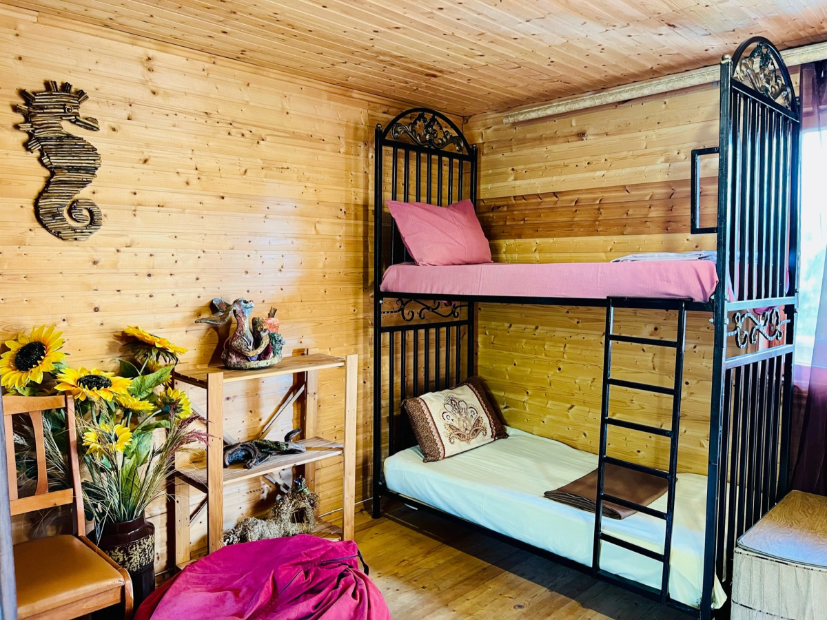 Гостевой дом Солнечная долина коттеджи Гости-24