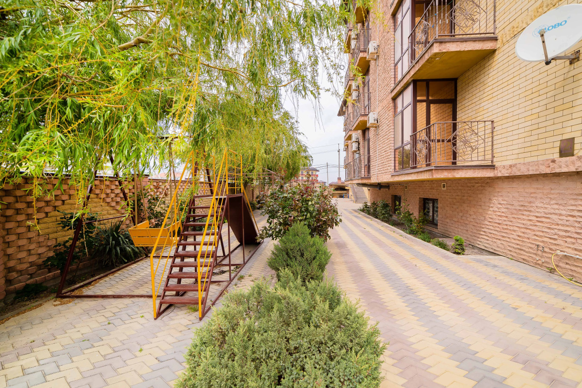 Островок (Отель Плаза Корпус №2)