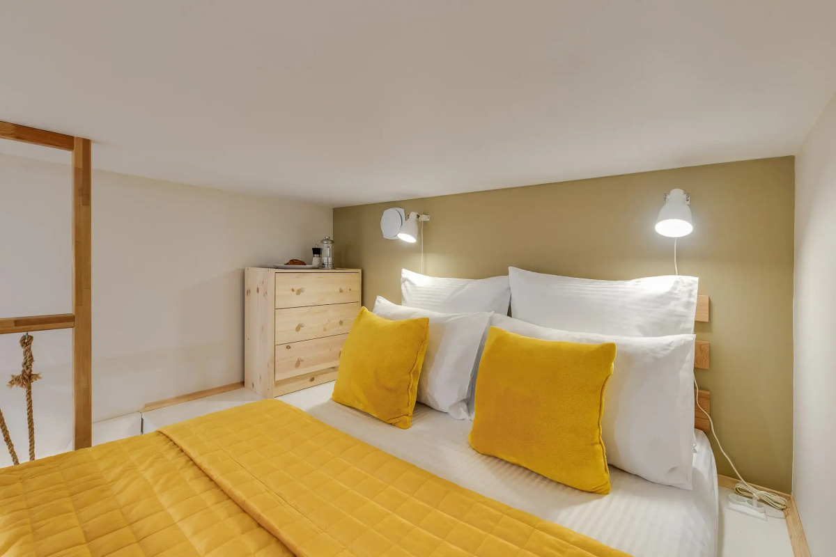 Апартаменты Лебедев Лофт на Невском 158 (3)