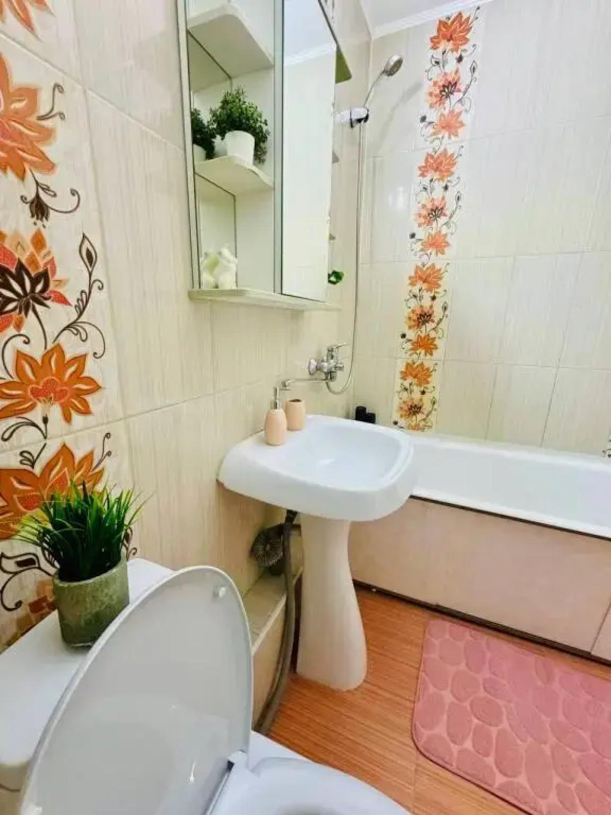 Апартаменты однокомнатные с балконом на Союзной 4