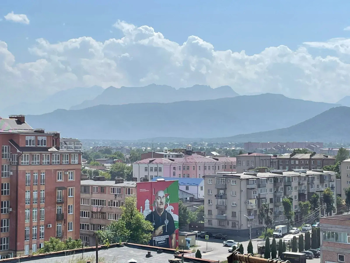 Квартира Уютная Квартира с Видом на горы в самом центре Владикавказа.