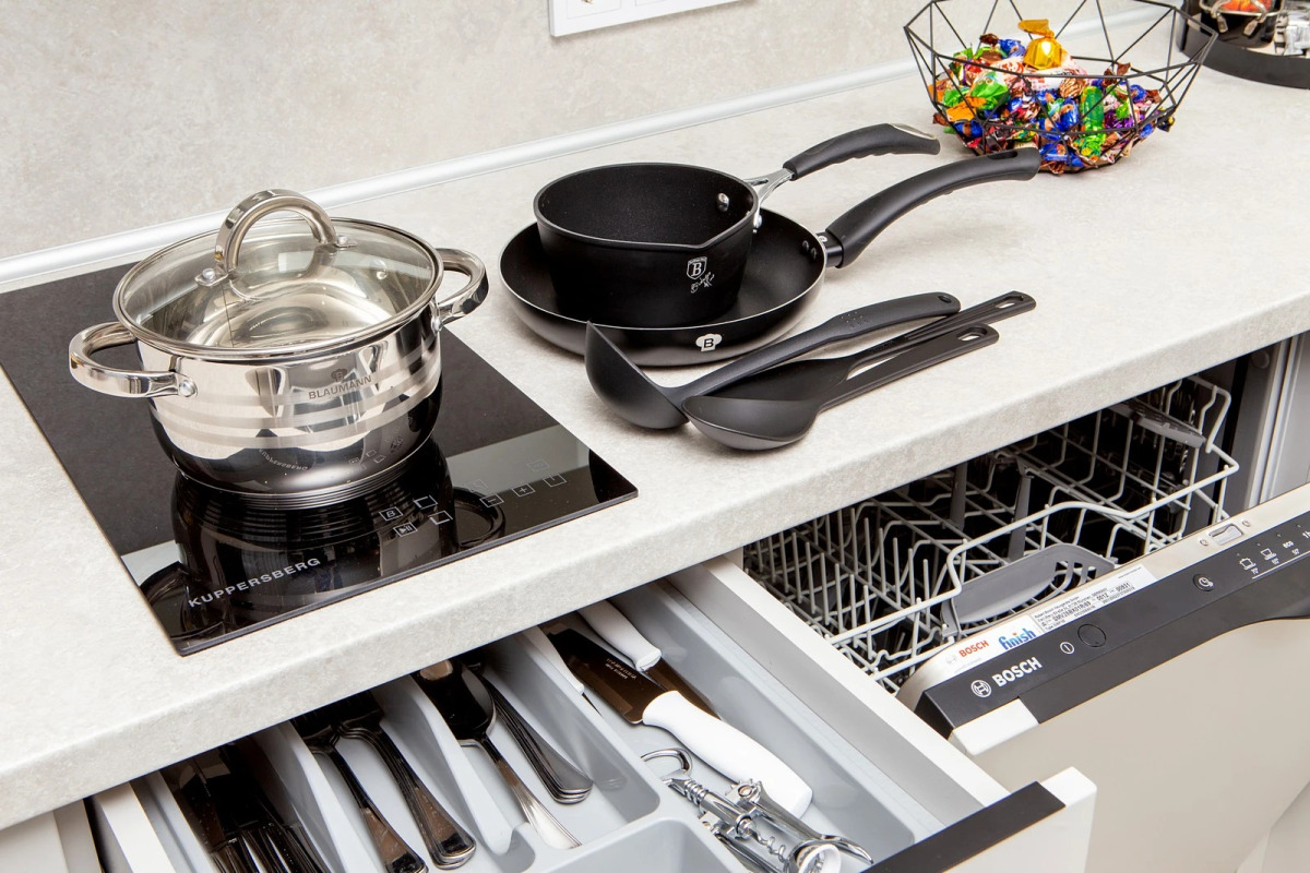 Апартаменты 4Кайф Kristall Apart с видом на море