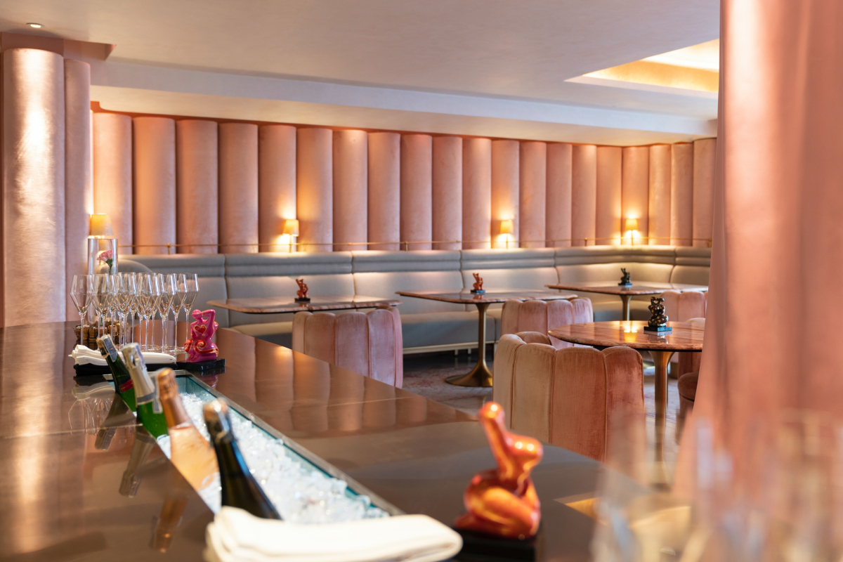 Отель Tower Club at lebua