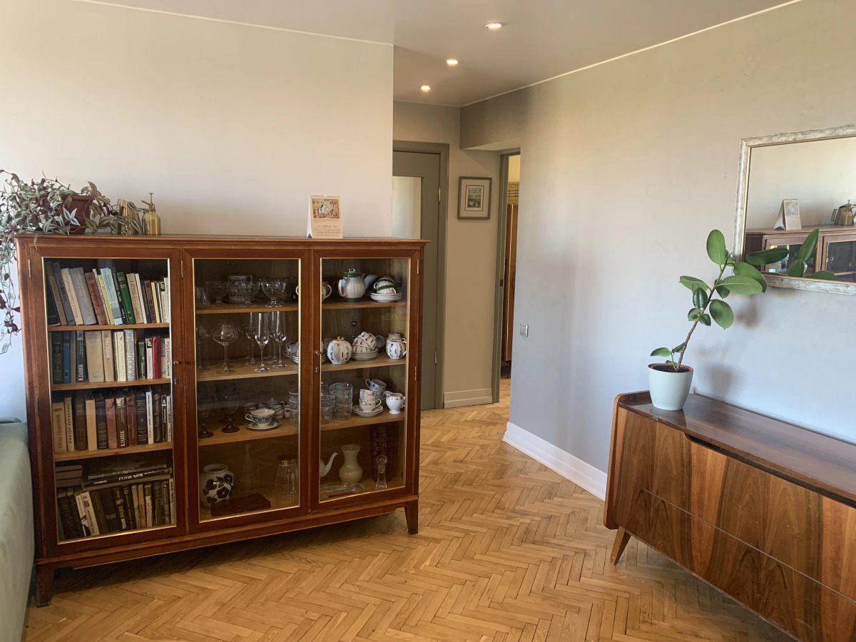 Апартаменты квартира с видом в центре Петергофа