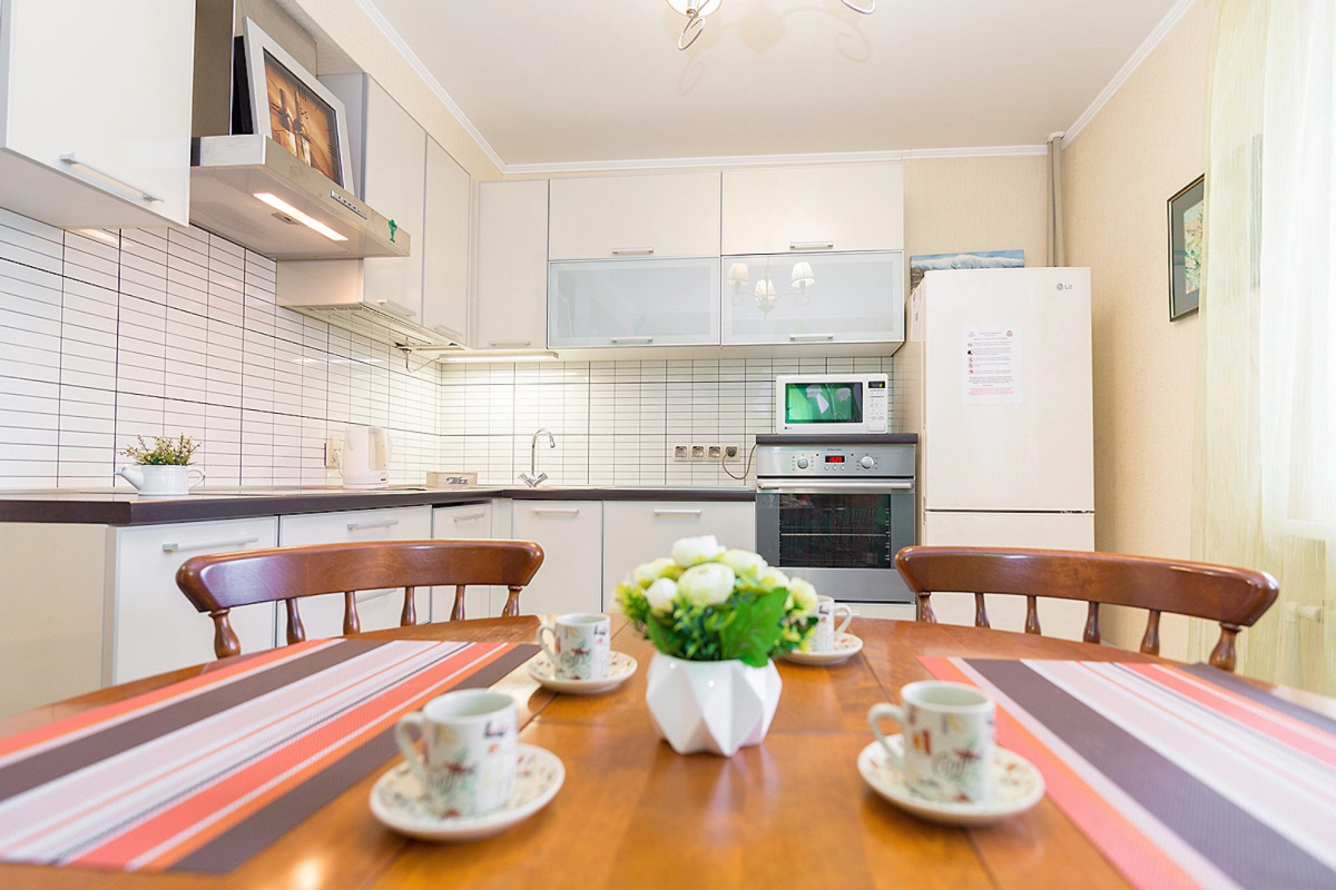 Апартаменты двухкомнатные с видом на Волгу на ул.К.Маркса 44, м.Стрелка. Сова-Дом