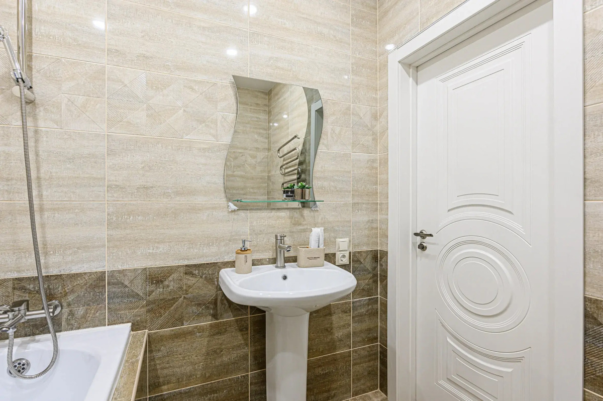 Апартаменты двухкомнатные Stepanenkov на Большевистской 32 на 8 этаже