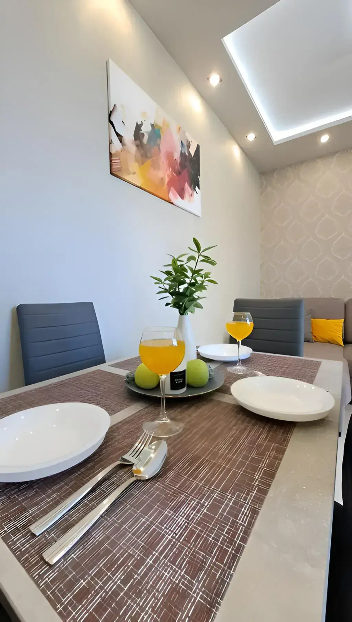 Апартаменты в ЖК Метрополь с Красивым Видом на Горы