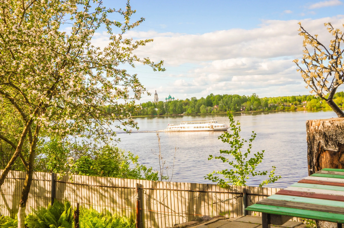 Дом Красивый дом на Волге