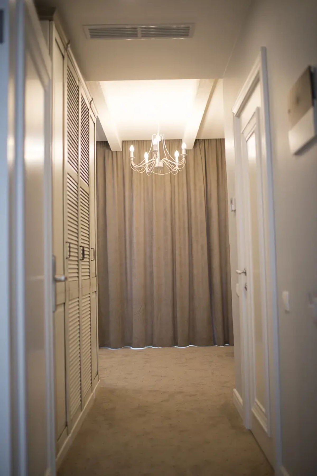 Капитал Гостиница