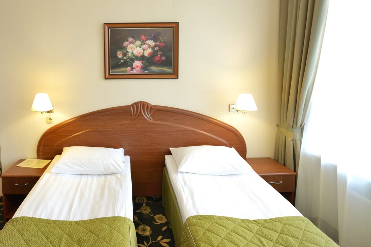 Отель Cronwell Inn Стремянная