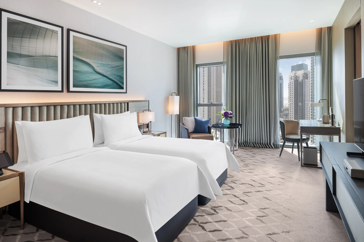 Address Grand Creek Harbour Hotel