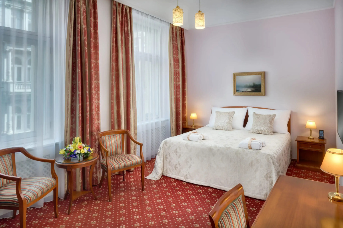 Отель Boutique Seven Days